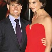 Tom Cruise và Katie Holmes ngủ… riêng