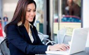 Vì sao xu hướng mua bảo hiểm sức khỏe trực tuyến “lên ngôi”?