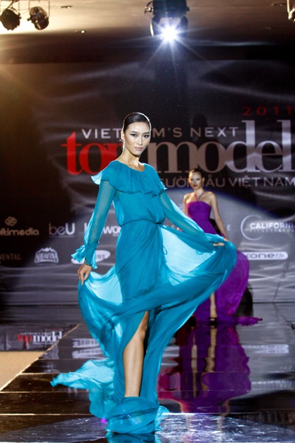 Bật mí hình ảnh thú vị trong tập đầu Vietnam’s Next Top Model 2011 - 2