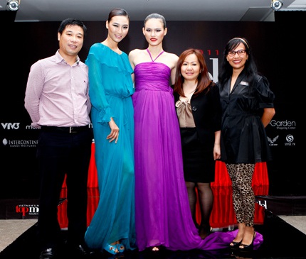 Bật mí hình ảnh thú vị trong tập đầu Vietnam’s Next Top Model 2011 - 8