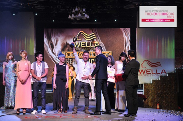  NTM tóc Huy Việt đoạt giải vàng “Taupe Color Hairshow 2016” do Wella Vietnam tổ chức. 